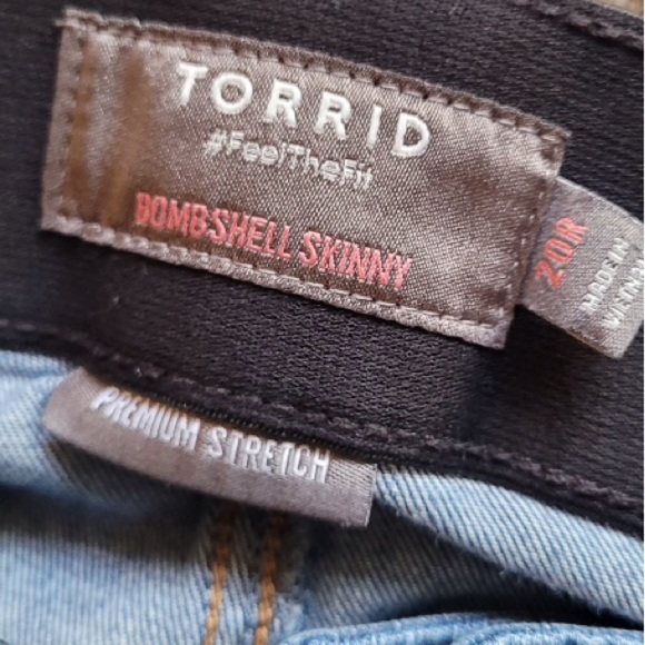 torrid Distressed Dark Blue High-Rise bombshell Skinny Jeans - Picture 7 of 15